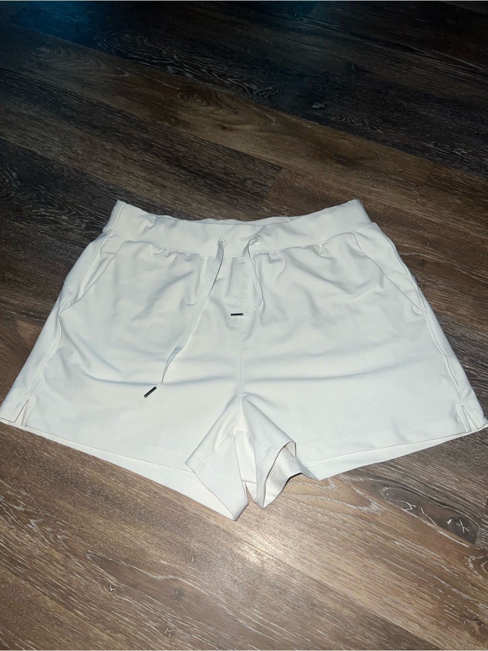 Old Navy White Women's Athletic Drawstring Shorts - Picture 1 of 4